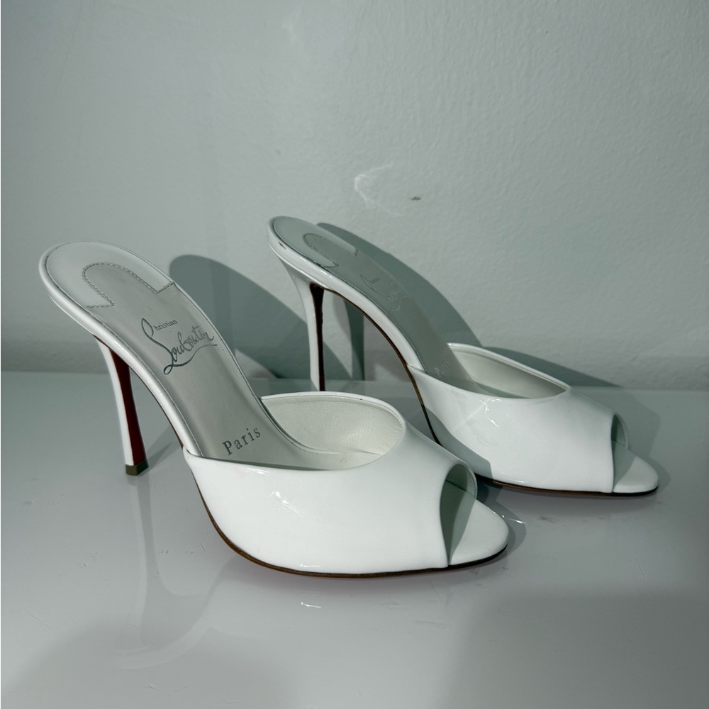 Christian Louboutin Me Dolly Patent Leather Mules - Picture 5 of 10